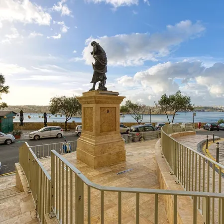 Authentic 2br In The Heart Of By 360 Estates * Valletta