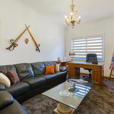 Apartment Authentic 2br In The Heart Of By 360 Estates *