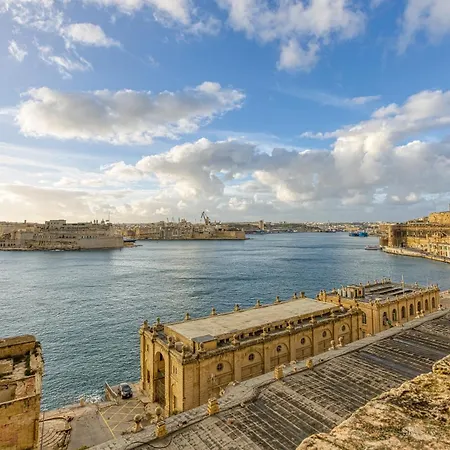 Authentic 2br In The Heart Of By 360 Estates *