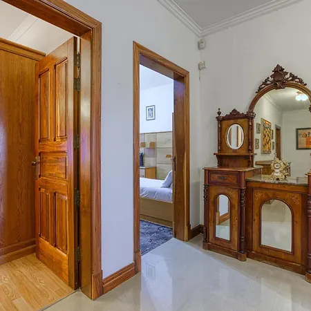 Authentic 2br In The Heart Of By 360 Estates Valletta