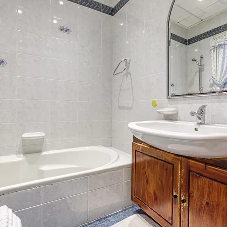 Authentic 2br In The Heart Of By 360 Estates Апартаменты Валетта