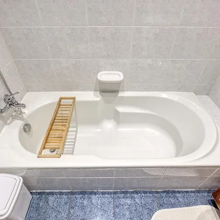 Authentic 2br In The Heart Of By 360 Estates Апартаменты