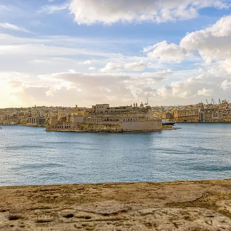 Authentic 2br In The Heart Of By 360 Estates Апартаменты *