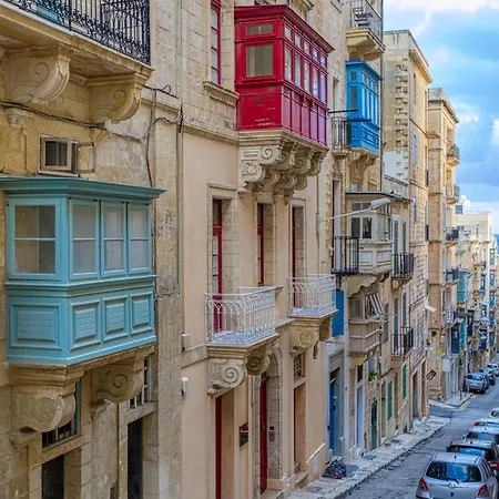 Authentic 2br In The Heart Of By 360 Estates *