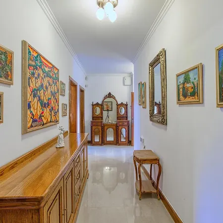Authentic 2br In The Heart Of By 360 Estates Valletta
