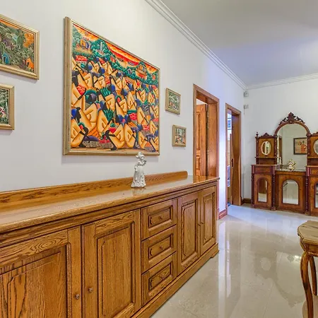 Authentic 2br In The Heart Of By 360 Estates Valletta