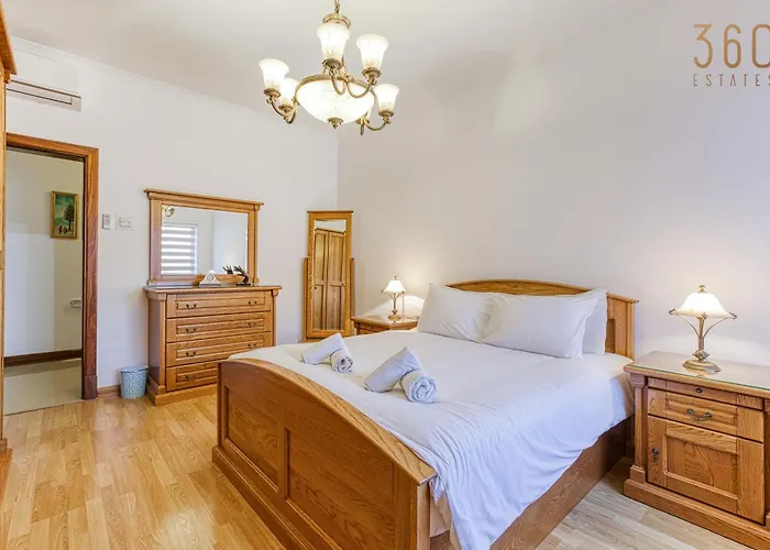 Authentic 2br In The Heart Of By 360 Estates *