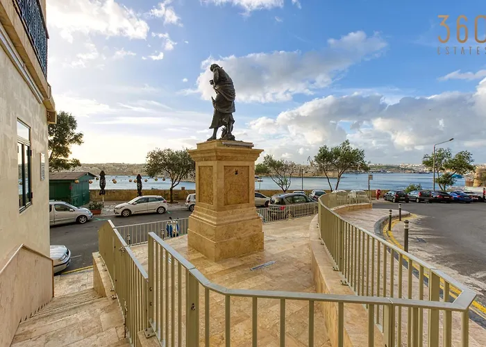 Authentic 2br In The Heart Of By 360 Estates * Βαλέτα