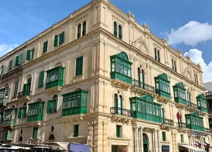 Διαμέρισμα Authentic 2br In The Heart Of By 360 Estates *