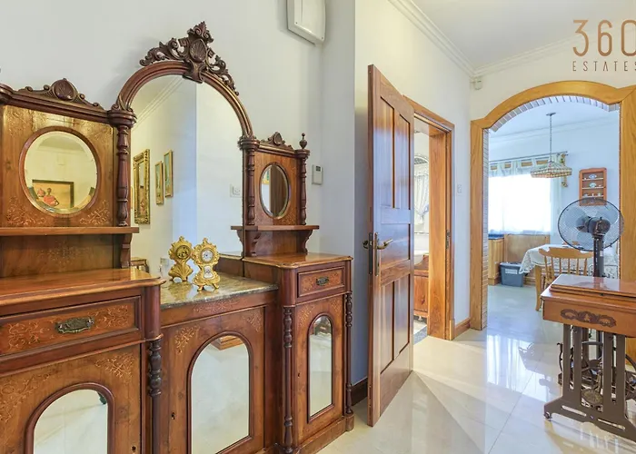 Authentic 2br In The Heart Of By 360 Estates * Βαλέτα