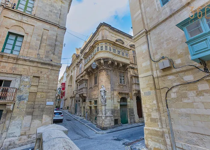 Authentic 2br In The Heart Of By 360 Estates Βαλέτα