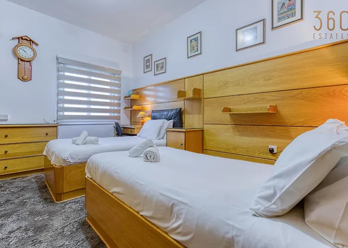 Authentic 2br In The Heart Of By 360 Estates * Βαλέτα