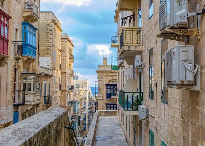 Authentic 2br In The Heart Of By 360 Estates Διαμέρισμα *