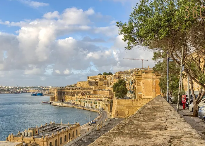 Διαμέρισμα Authentic 2br In The Heart Of By 360 Estates *